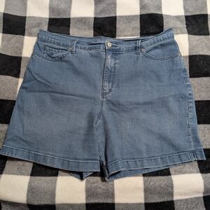 Gloria Vanderbilt Light Blue Jean Shorts